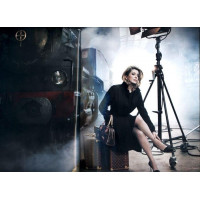 Очаровательная Катрин Денев в рекламе аксессуаров Louis Vuitton
