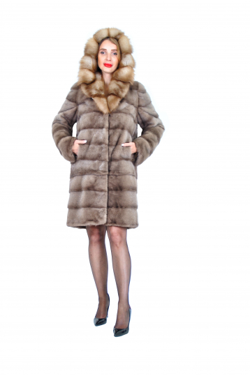 Норковая шуба, цвет бежевый, Поперечная с капюшоном и отделкой куница