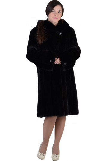 Норковая шуба иссиня-черного цвета