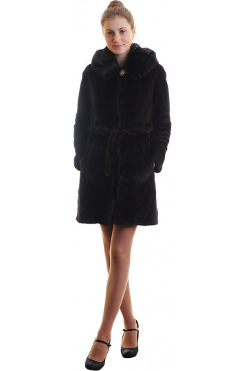 Шуба из норки цвета шоколадного капучино выше колен