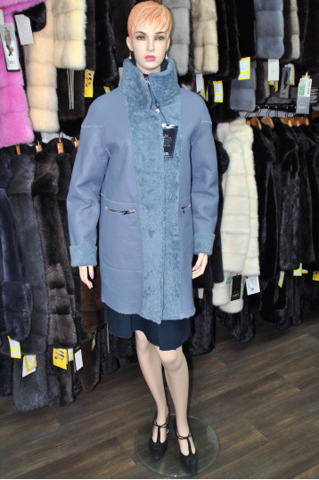 Голубая двухсторонняя дубленка