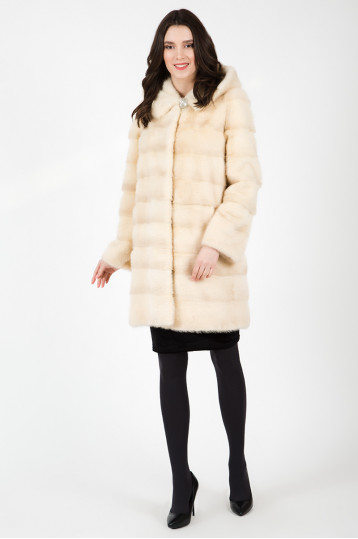 Прямая норковая шуба из поперечных полос