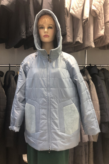Голубая куртка с капюшоном на синтепоне