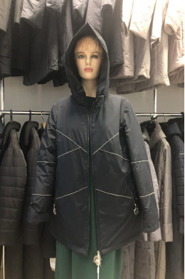 Черная куртка с карманами на молнии 